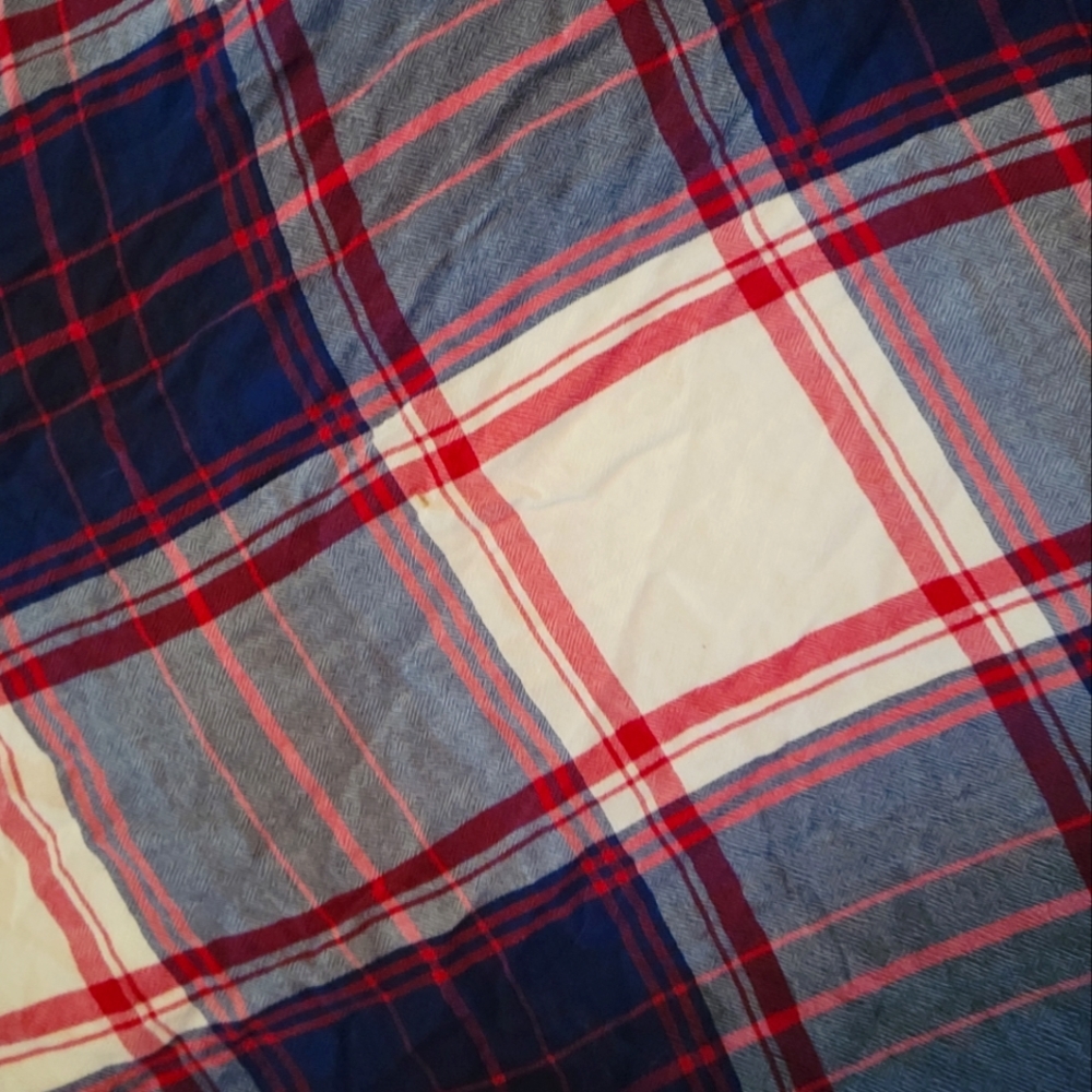 Plaid lightweight button down - Picture 5 of 5